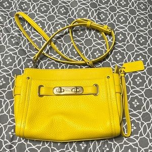 NWT Coach Swagger Cross Body Wristlet Purse Bag